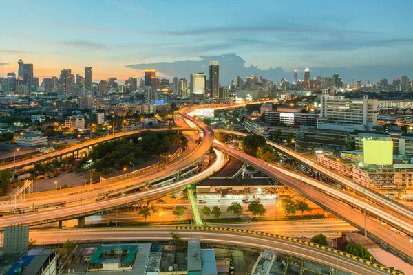 Cityscape no meio de Bangkok, Tailândia — Fotografia de Stock