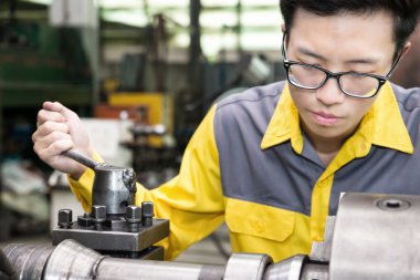 Makine Mühendisliği denetim Torna makine fabrikası