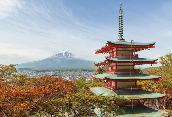 Reiseziel - mt. Fuji mit roter Pagode im Frühling, Fujiyos — Stockfoto