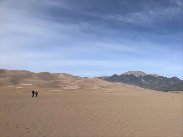 Great Sand Dunes Ulusal Parkı, Colorado, Amerika Birleşik Devletleri 'nin panoramik manzarası..