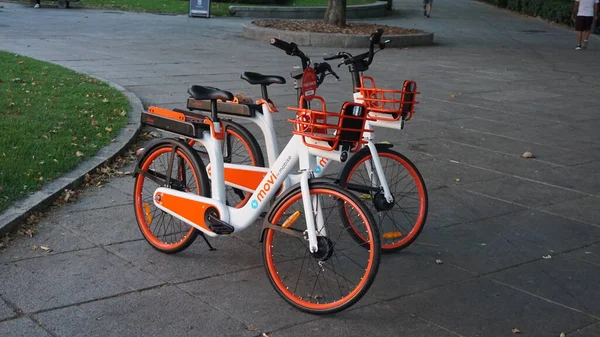 Madrid Espanha Setembro 2020 Bicicletas Elétricas Para Alugar Madrid — Fotografia de Stock