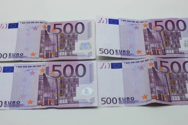 Čtyři 500 Eurobankovky Bílém Pozadí — Stock fotografie