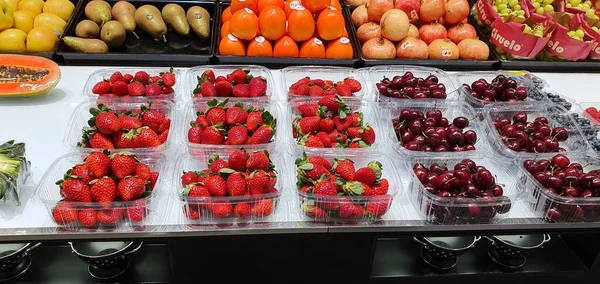 Donostia San Sebastian Pais Vasco Spanje November 2020 Fruit Koop — Stockfoto