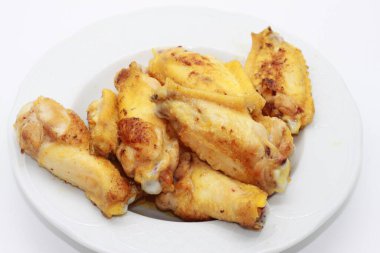 Kızarmış tavuk kanadı. Sağlıklı gıda konsepti. Beslenme Paket yemek konsepti