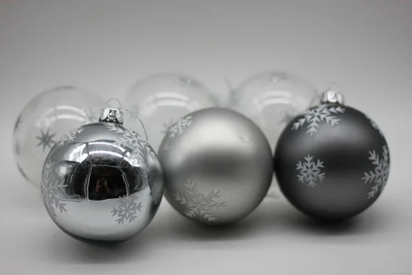 Eleganti Palle Natale Sfondo Bianco Decorazione Natale Anno Nuovo Concetto — Foto Stock