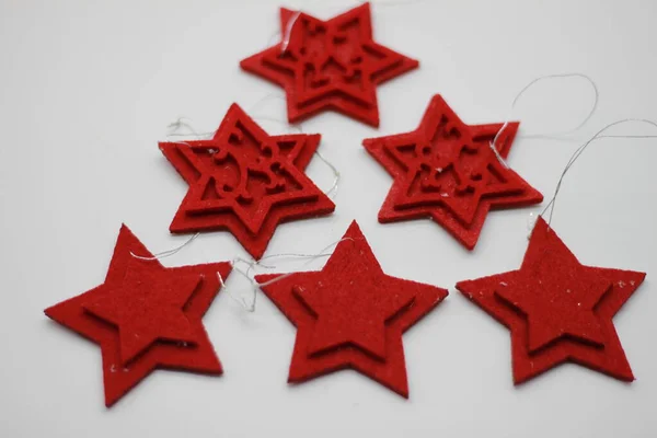Röda Stjärnor Isolerad Vit Bakgrund Jul Dekoration Nytt Och Julkoncept — Stockfoto