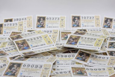 Donostia San Sebastian, Pais Vasco, İspanya, 22 Aralık 2020: Ulusal Noel piyango biletleri, noel piyango konsepti, şans