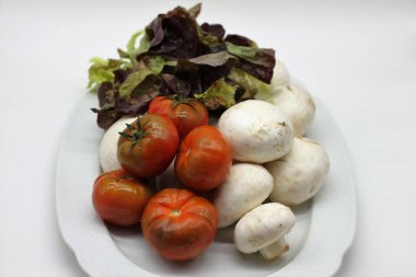 sağlıklı taze organik sebze tepsisi