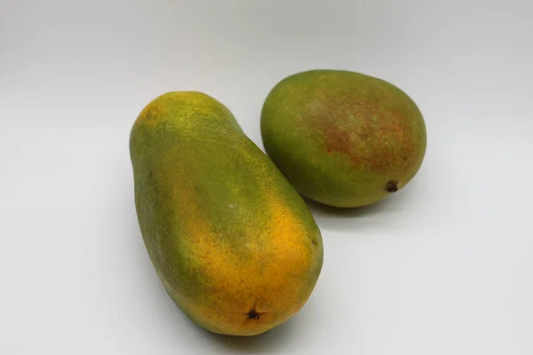Deliciosos Mamão Manga Madura Frutas Fundo Branco Alimentos Saudáveis — Fotografia de Stock