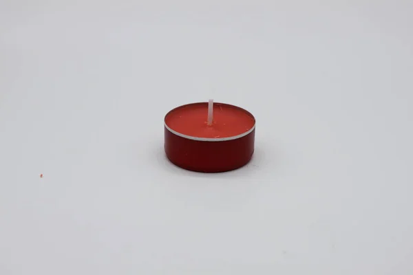 Vela Roja Aromática Aislada Sobre Fondo Rojo Aromaterapia —  Fotos de Stock