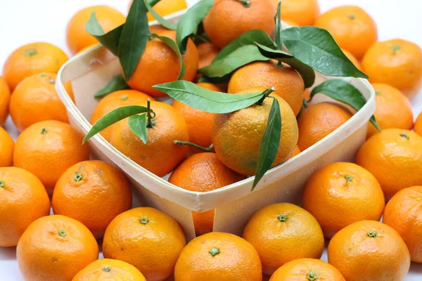 Hintergrund Orangefarbene Mandarinen Mit Grünen Blättern Gesunde Ernährung Gemüse — Stockfoto