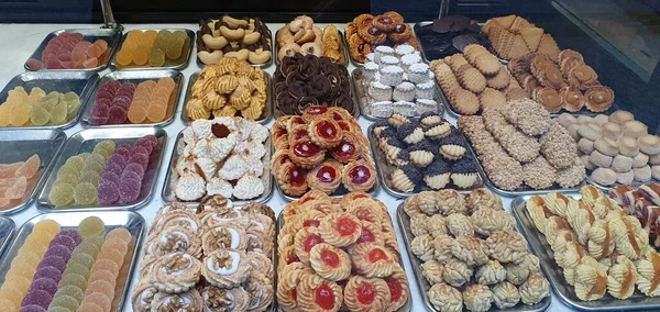 Typische Gebakjes Snoepjes Een Banketbakkerij Van Donostia San Sebastian — Stockfoto