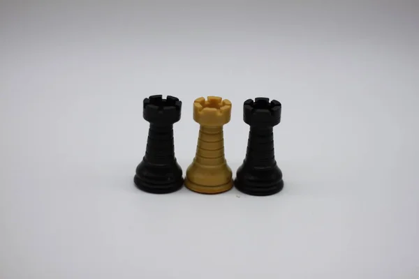 Чорно Білі Шахові Тури Ізольовані Білому Тлі — стокове фото