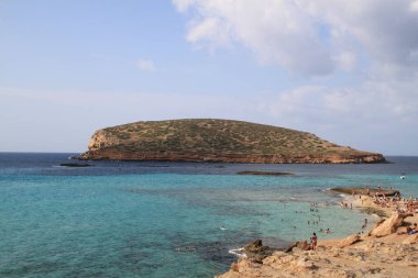 İbiza, Balear Adaları 'ndaki Comte Sahili manzarası, İspanya