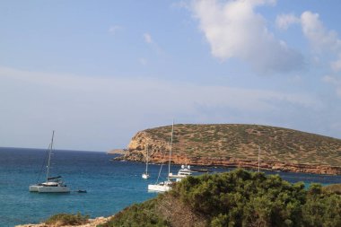 İbiza, Balear Adaları 'ndaki Comte Sahili manzarası, İspanya