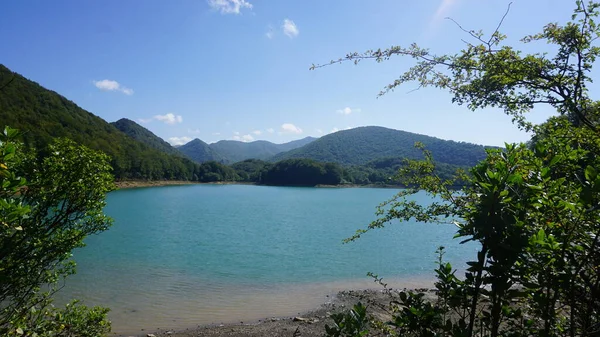 Paisaje Del Agua Azul Del Embalse Lareo Día Soleado Sierra —  Fotos de Stock