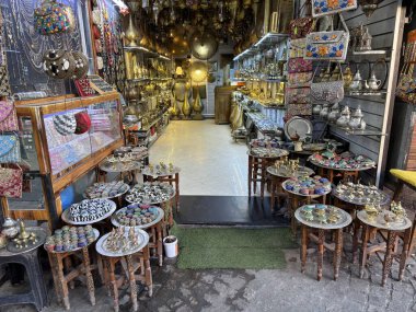 Marakeş, Fas, 11 Aralık 2025, Marakeş pazarında yeni açılan mağazalar.