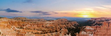 Bryce Canyon Ulus Parkı, Utah, ABD. Panoramik resim.