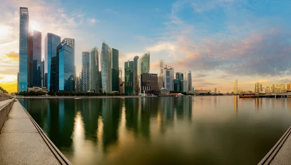 Singapura Skyline Distrito Financeiro Baía Marina Hora Pôr Sol Cidade — Fotografia de Stock