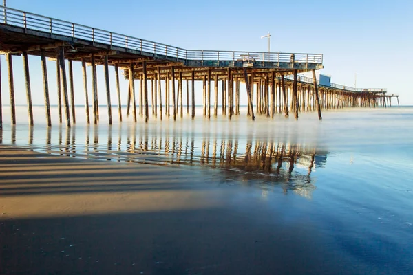 Old pier — Stock Photo, Image