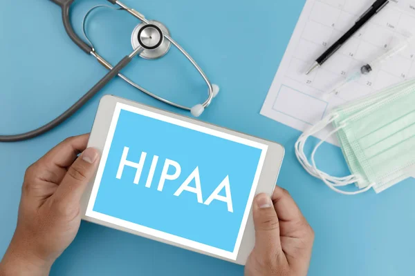 Hipaa Professzionális Orvos Használ Számítógép Orvosi Berendezések Körül Hipaa Adatvédelmi — Stock Fotó