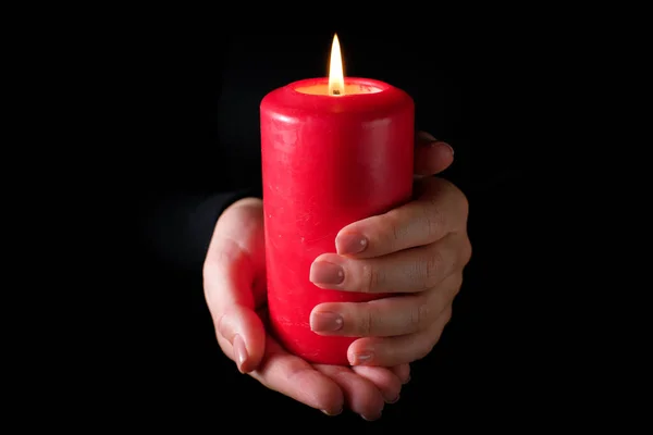 Червона Спалювальна Свічка Жіночій Руці Концепція Релігії — стокове фото