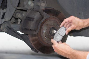 Forward brake on the car repeiring