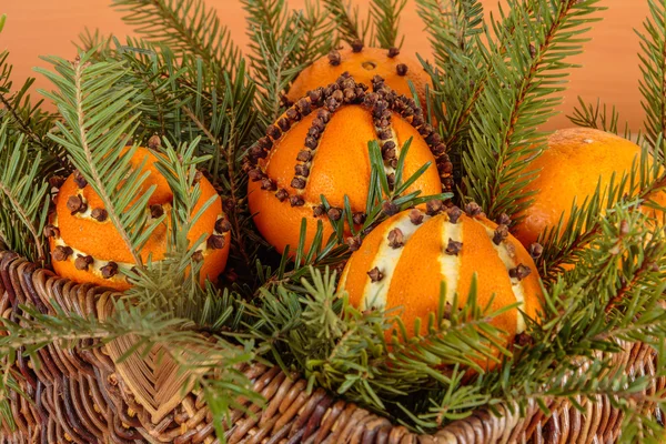 Noel süsleme ile portakal