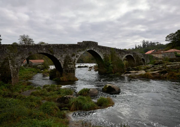 Puente Medieval Sobre Río Camino Santiago — Foto de Stock