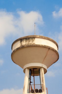 eski beton su deposu 