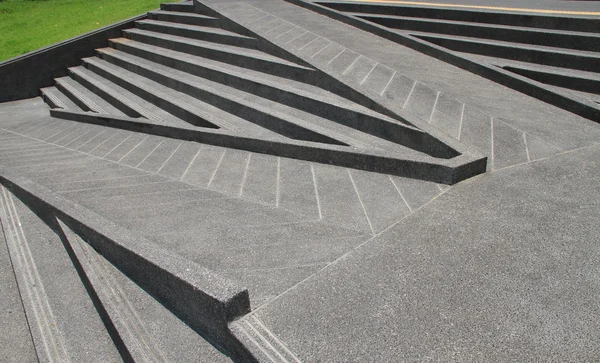 Escaleras y rampas hechas de cementos —  Fotos de Stock