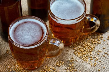 bardak ve şişe bira