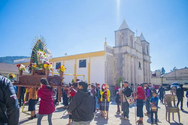 Iglesia Católica Con Sol Brillante Pueblos Indígenas — Foto de Stock
