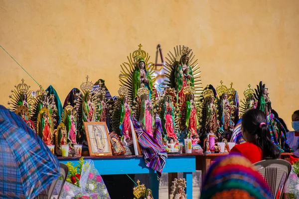 Immagini Gesso Della Vergine Guadalupe Con Tipico Sfondo Maya — Foto Stock
