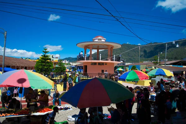 Landscape Cajola Park Kiosk Orange Color People Market — Stock Photo, Image