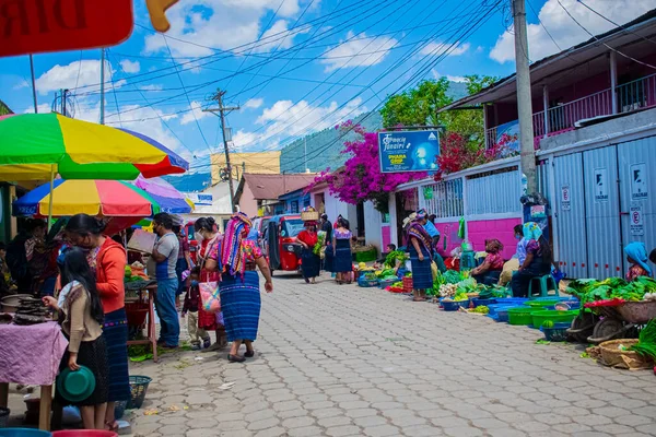 Mujeres Del Mercado Cajola Venta Verduras Ciudad Calle Medio Pandemia — Foto de Stock