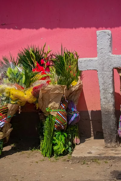 Colorful Flowers Typical Mayan Fabrics Next Mayan Altar Cross — Stock Photo, Image