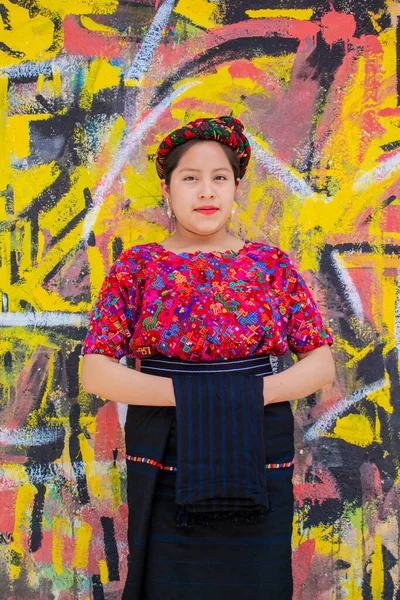 Belle Femme Avec Costume Typique Concepcion Chiquirichapa Avec Mur Fond — Photo