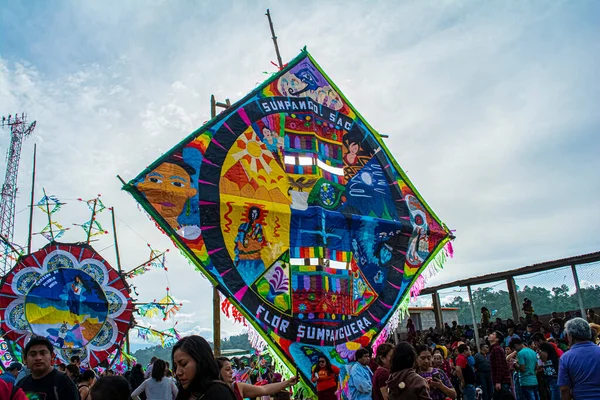 Mayalı figürleri, sumpango, sakatepesquez, guatemala, 1 Kasım 2018