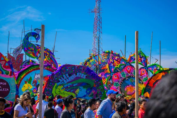 Cometa Justa Con Cielo Azul Hermosos Colores Con Gente — Foto de Stock