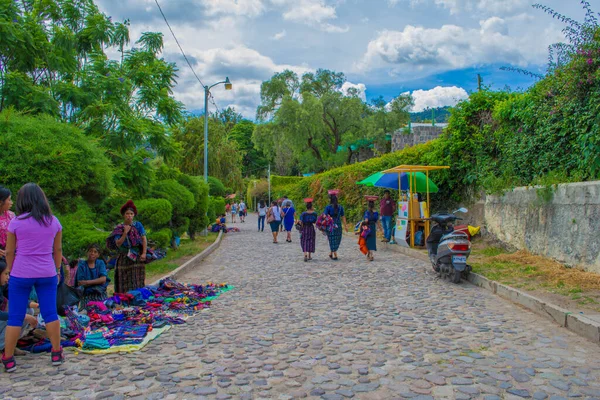 Indigenous Mayan Women Selling Panajachel Street Typical Clothes Green Trees — Stock Photo, Image