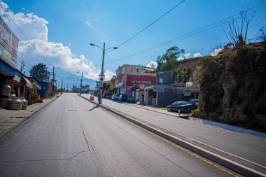 San Juan Ostuncalco otoyolunun güzel manzarası.