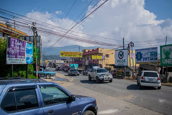 San Juan Ostuncaclco Arabalarıyla San Marcos Gidecek — Stok fotoğraf