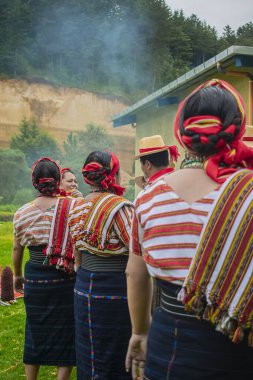 San Juan Ostuncalco 'dan güzel bir Maya kostümü.