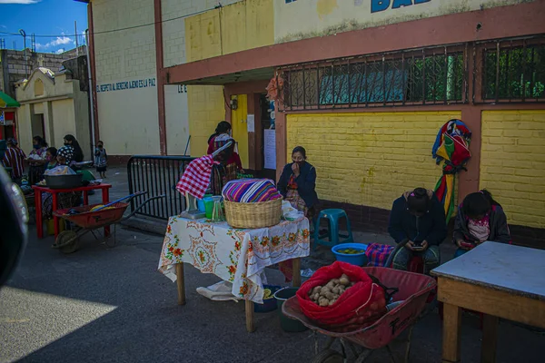 Women Selling Market Middle Pandemic Street — Stock Photo, Image