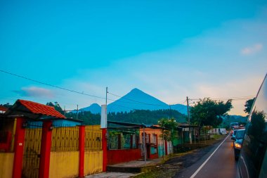 volcan de santa maria, in quetzaltenango, its view from the streets is observed