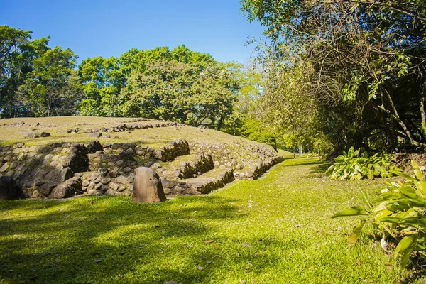 Ancient Temple Takalik Abaj Maya — Foto de Stock