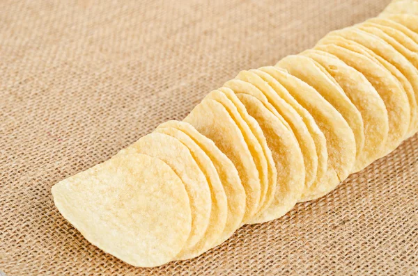 Potato chips op zak. — Stockfoto