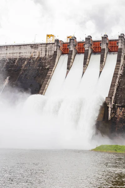 Dam Khun Dan Prakarn Chon Dam Hydroelectric Power Plant Irrigation — Stock Photo, Image