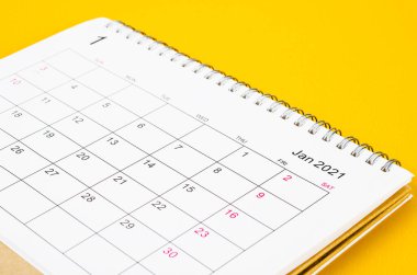 Ocak2021 Takvim masasını düzenleyicinin sarı arkaplanda planlayıp hatırlatması için kapat.